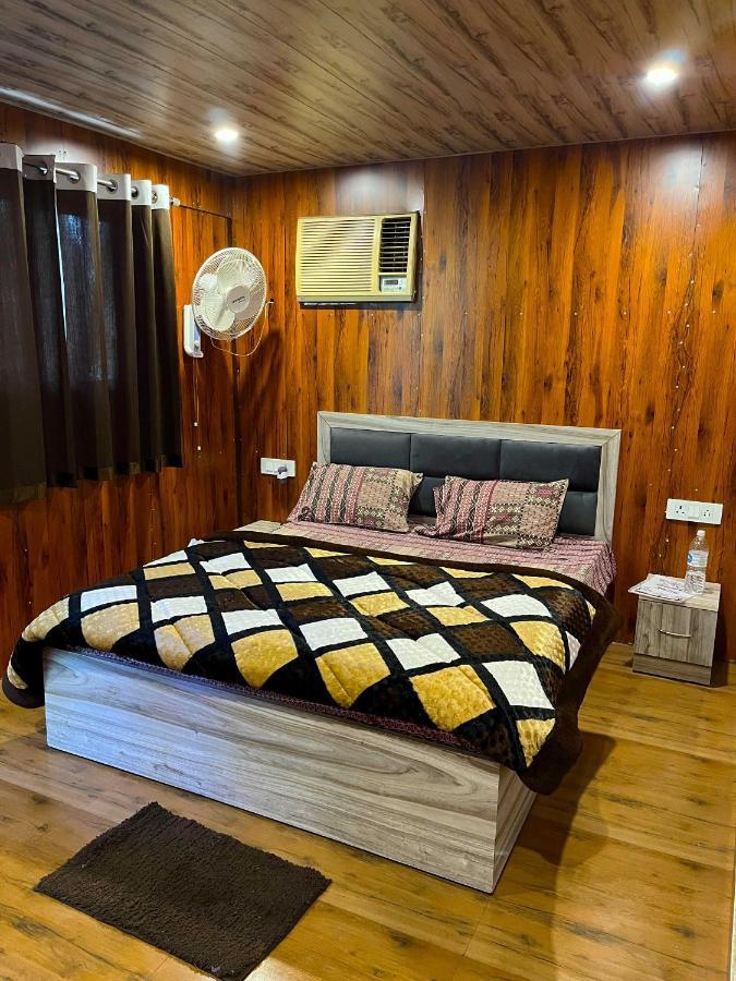 Hotel O Royal Tree Cafe And Resort Dehradun Bagian luar foto