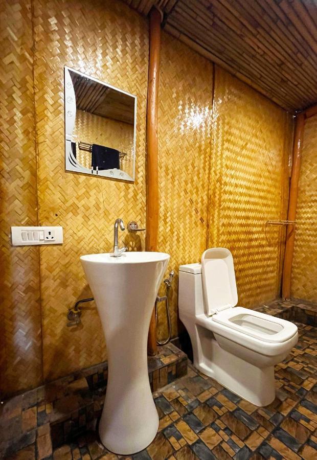 Hotel O Royal Tree Cafe And Resort Dehradun Bagian luar foto