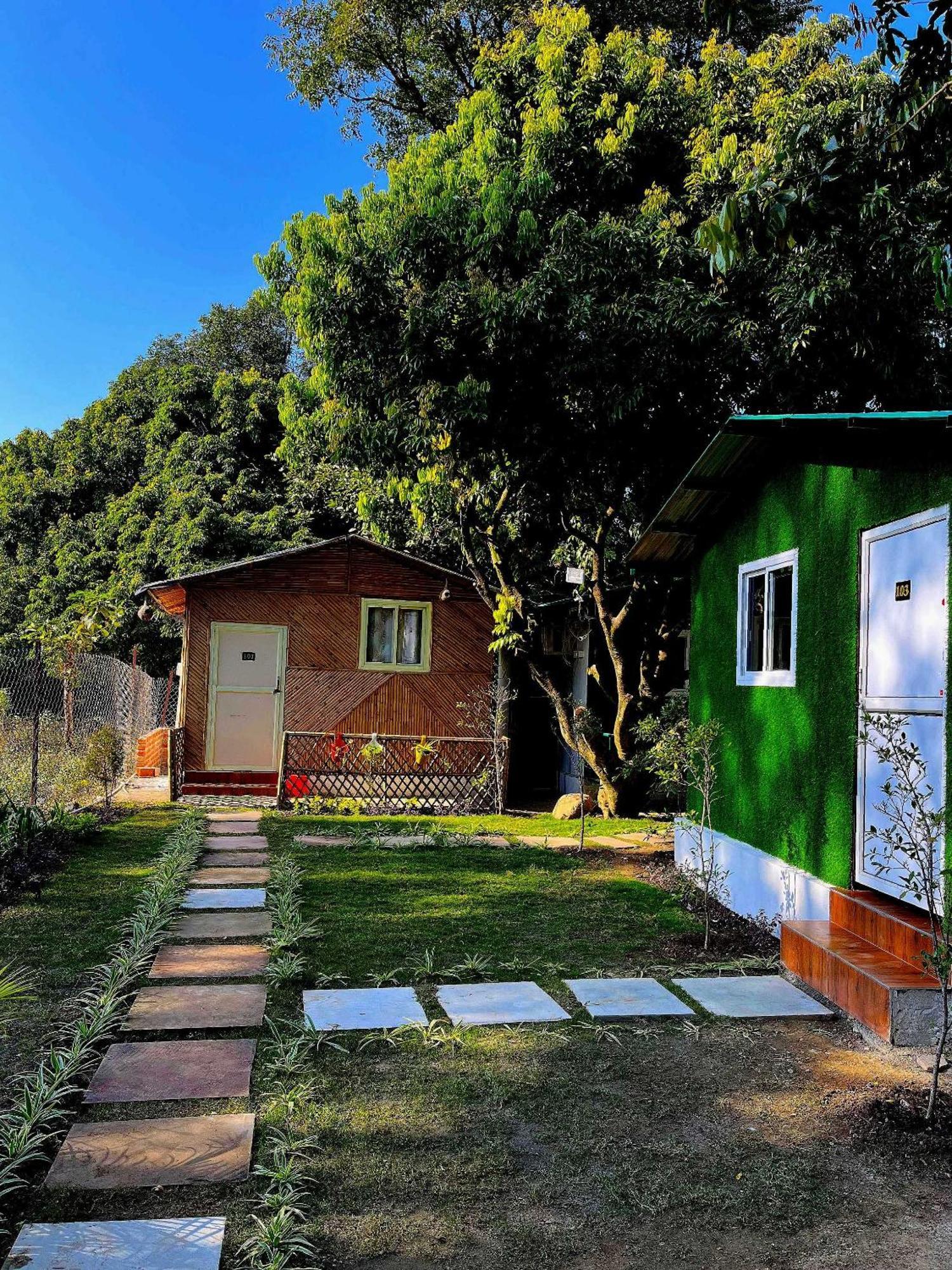 Hotel O Royal Tree Cafe And Resort Dehradun Bagian luar foto