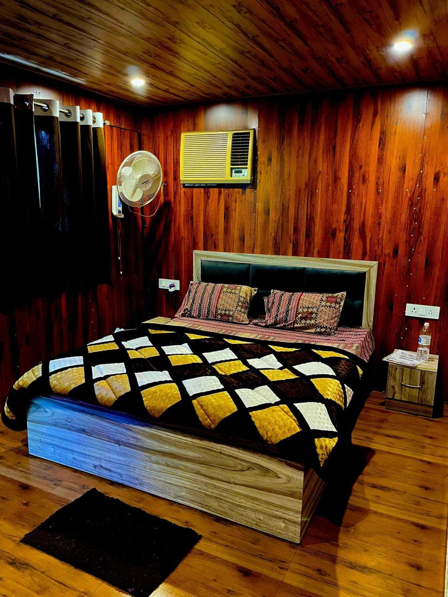 Hotel O Royal Tree Cafe And Resort Dehradun Bagian luar foto